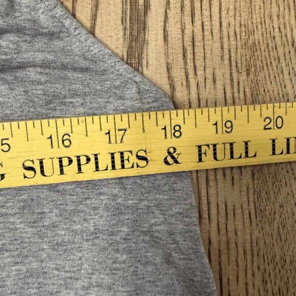 Jodifl Medium Gray Crochet Lace V-neck Handkerchief Hem Tank Top - Picture 5 of 8